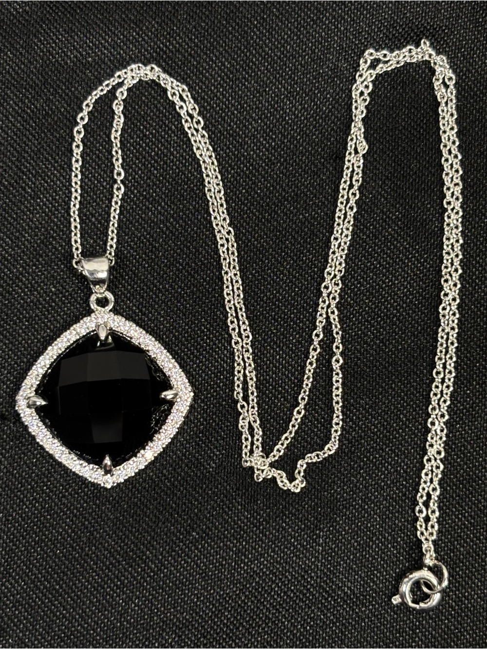 SUN BR Silver tone Necklace Black Faceted Stone 17.75"